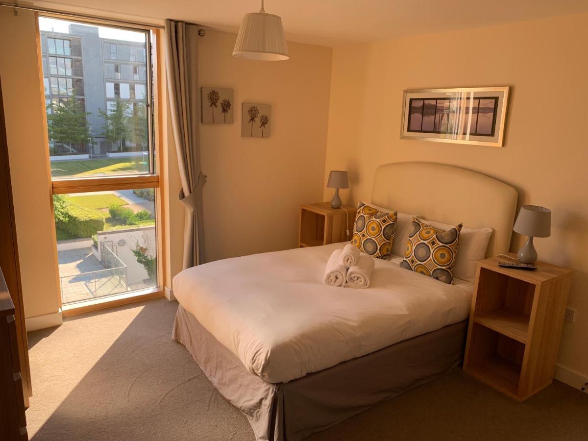 Istay Apartments At Vizion - Fully Equipped Modern Serviced Apartments With Balconies, Superfast Broadband, Free Allocated Parking Space, 24H Security, Rooftop Gardens, Located In Central Mk Milton Keynes Exterior photo