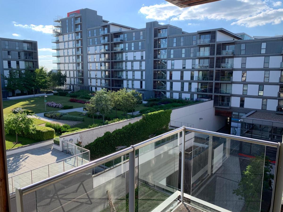 Istay Apartments At Vizion - Fully Equipped Modern Serviced Apartments With Balconies, Superfast Broadband, Free Allocated Parking Space, 24H Security, Rooftop Gardens, Located In Central Mk Milton Keynes Exterior photo