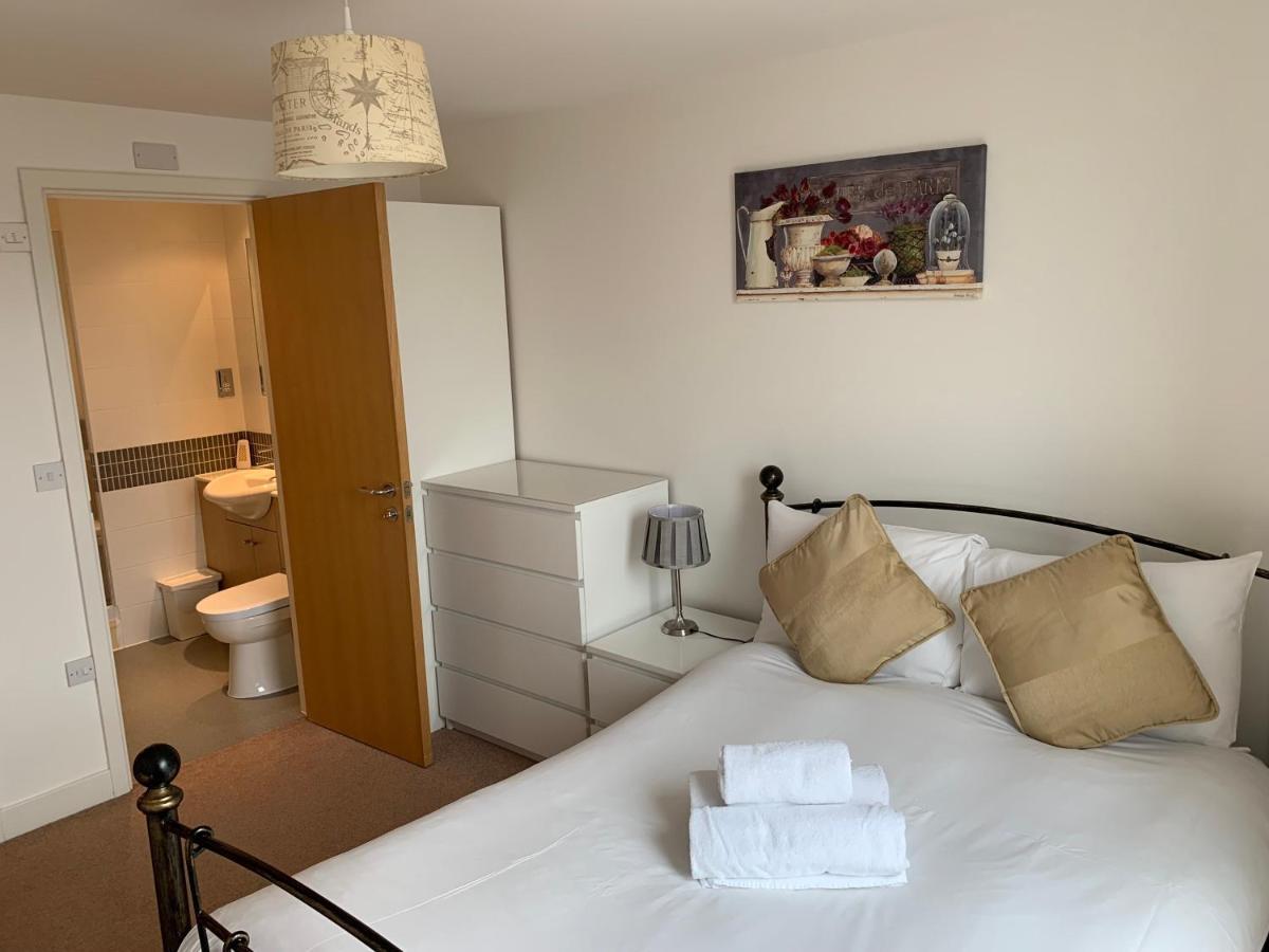 Istay Apartments At Vizion - Fully Equipped Modern Serviced Apartments With Balconies, Superfast Broadband, Free Allocated Parking Space, 24H Security, Rooftop Gardens, Located In Central Mk Milton Keynes Exterior photo