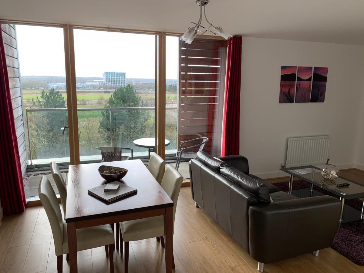 Istay Apartments At Vizion - Fully Equipped Modern Serviced Apartments With Balconies, Superfast Broadband, Free Allocated Parking Space, 24H Security, Rooftop Gardens, Located In Central Mk Milton Keynes Exterior photo