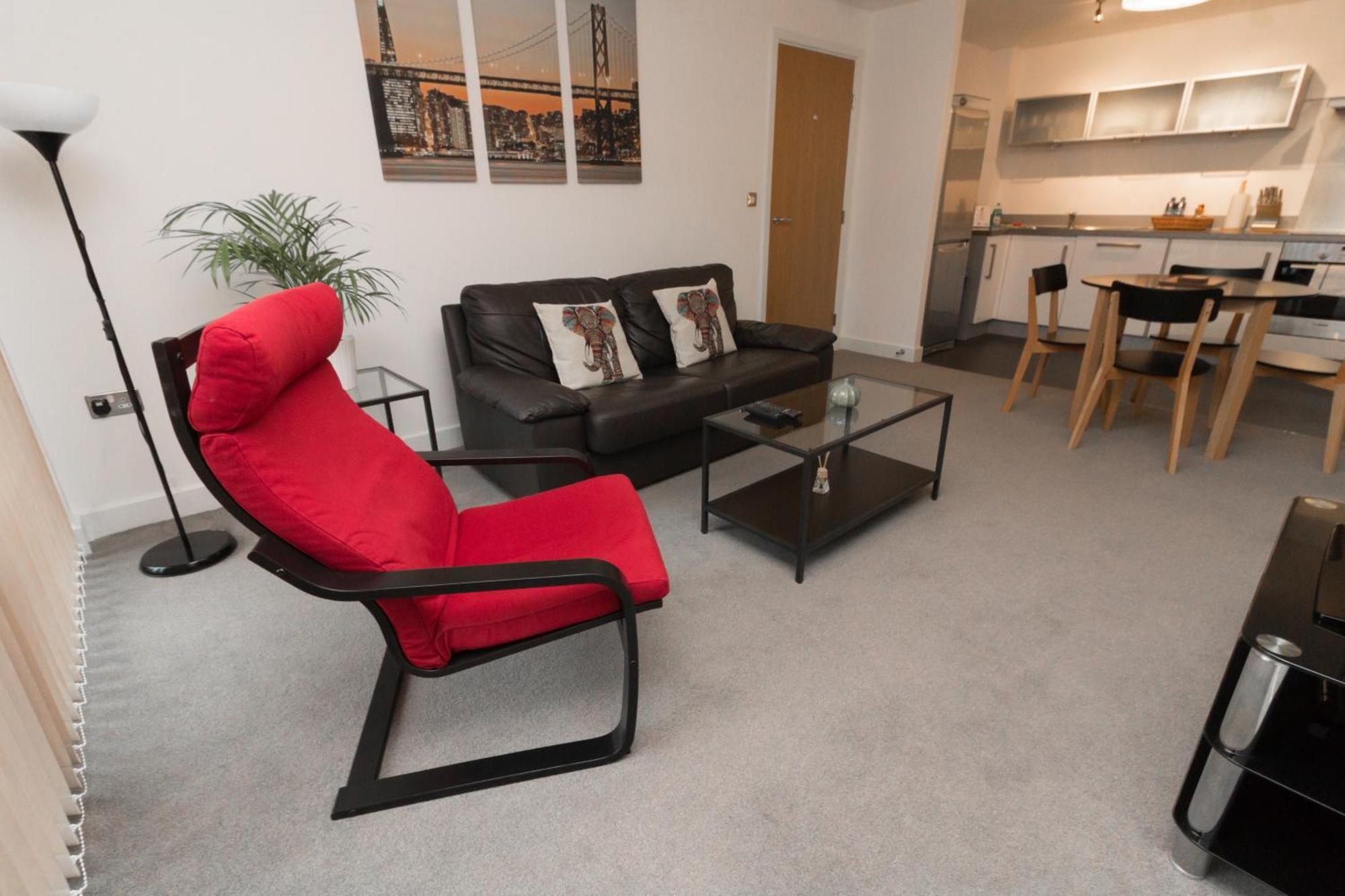 Istay Apartments At Vizion - Fully Equipped Modern Serviced Apartments With Balconies, Superfast Broadband, Free Allocated Parking Space, 24H Security, Rooftop Gardens, Located In Central Mk Milton Keynes Exterior photo