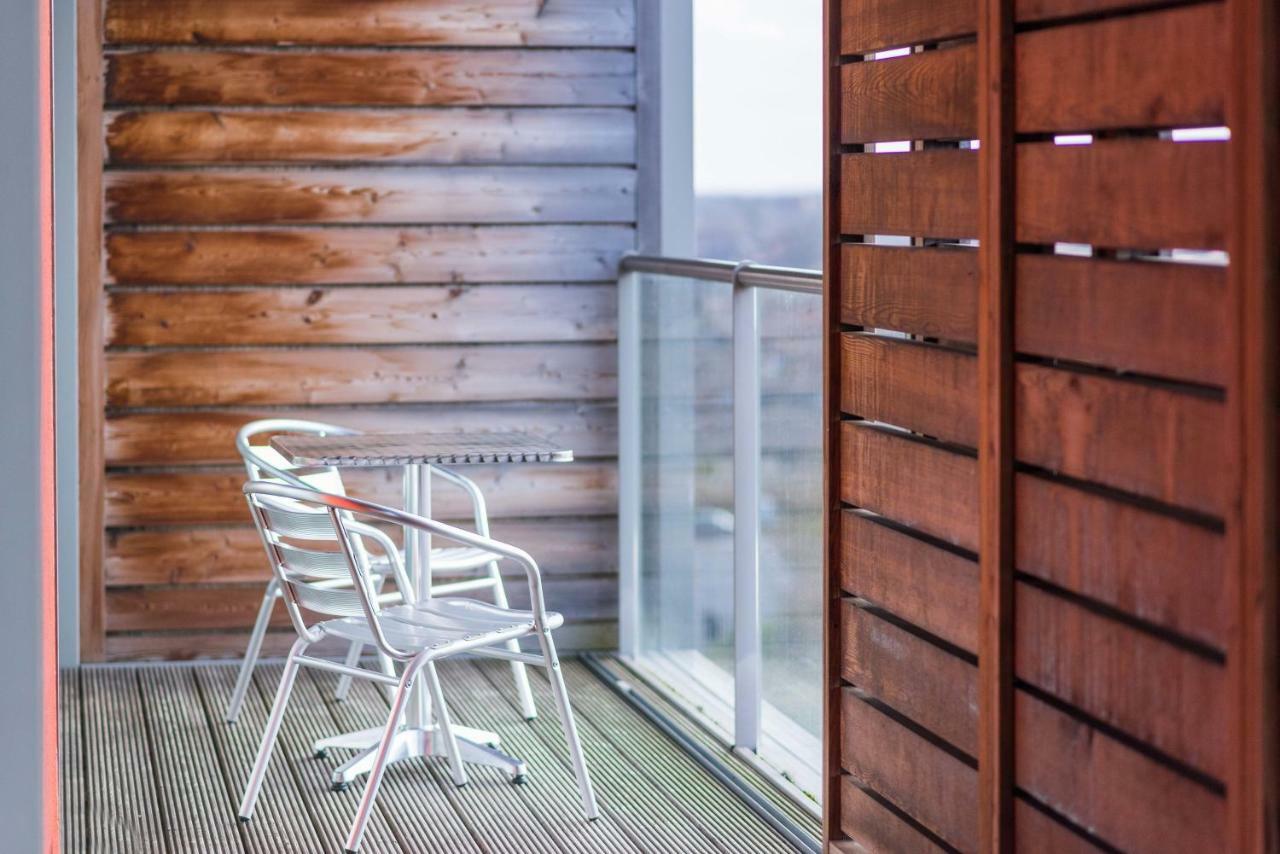 Istay Apartments At Vizion - Fully Equipped Modern Serviced Apartments With Balconies, Superfast Broadband, Free Allocated Parking Space, 24H Security, Rooftop Gardens, Located In Central Mk Milton Keynes Exterior photo